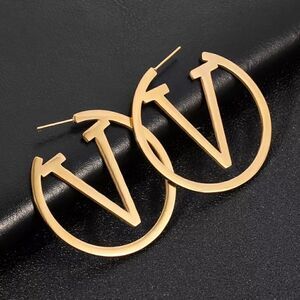 NWT Large Gold Tone V Hoop Earrings